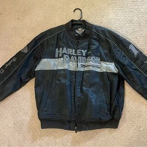 Men’s Large Harley Davidson lightweight jacket